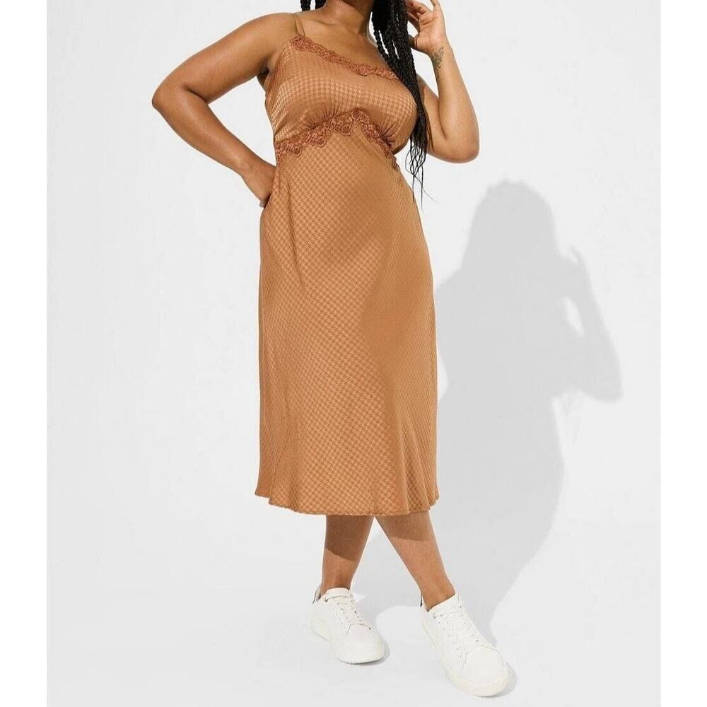 Torrid Tea Length Woven Jacquard Lace Trim Cami Maxi Slip Dress Plus Sz 1X